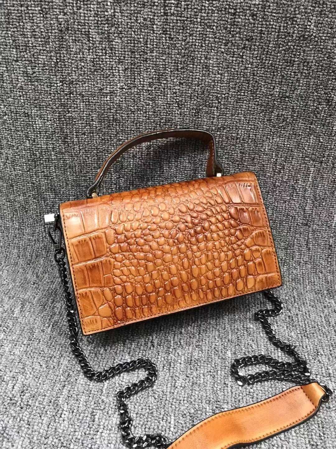 Stylish Leather Women's Work Shoulder Bag with Chain Strap woyaza
