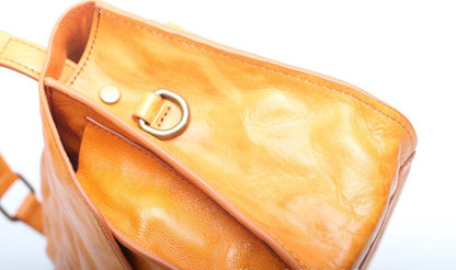 Classic Retro Leather Handbag for Women's Shopping Needs woyaza