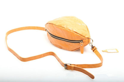 Vintage Style Oval Leather Crossbody Bag Woyaza