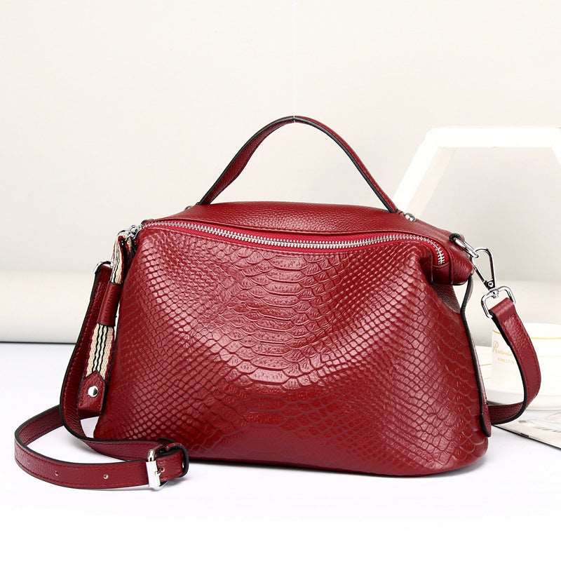 Fashionable Leather Crossbody Woyaza