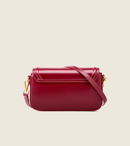 Sleek Single-Shoulder Satchel