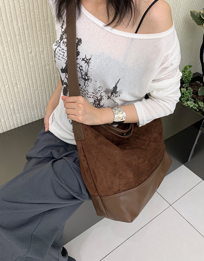 Women's shoulder bag for relaxed city outings