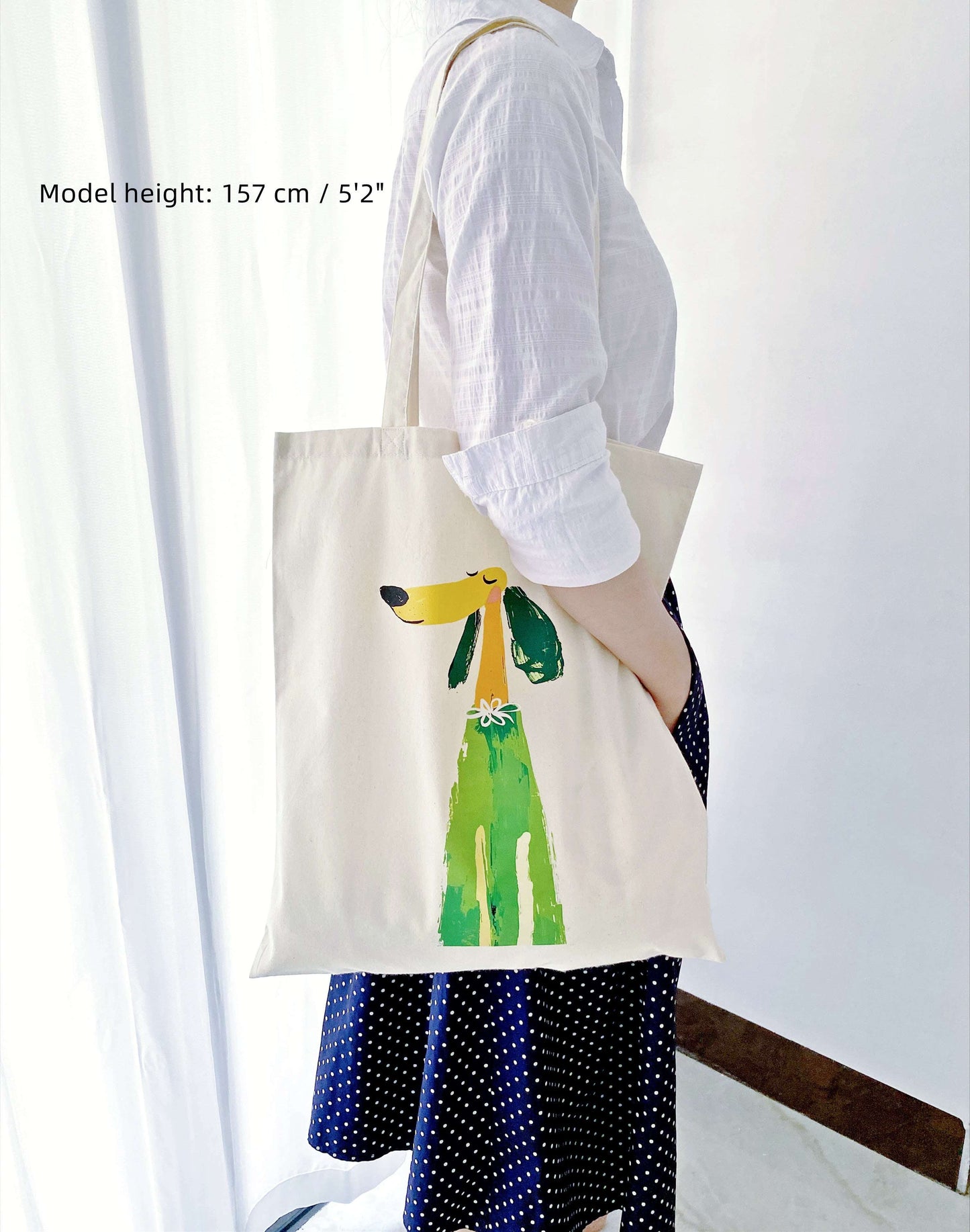 Eco-friendly tote with puppy print for London errands