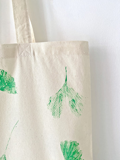 Zero-waste shopping bag alternative with a beautiful natural design.