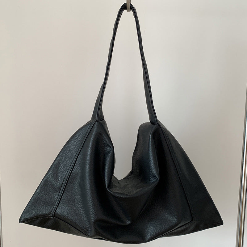 Women's tote for weekend plans and daily essentials