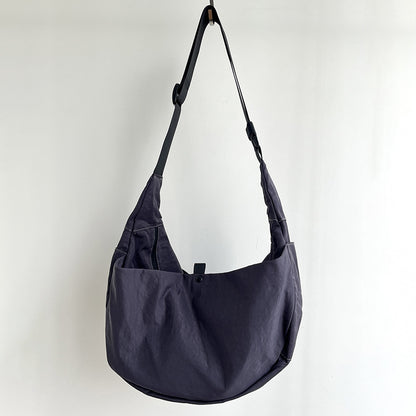 Compact look large capacity hobo pouch for grocery store runs