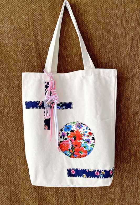 canvas tote bag with enough space for everyday essentials