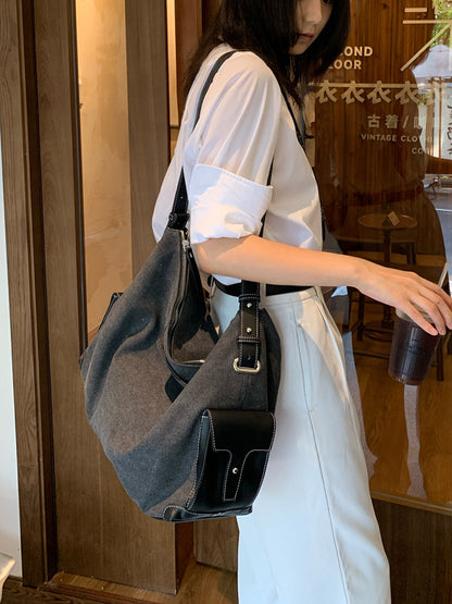 Everyday canvas tote for coffee stops and local walks