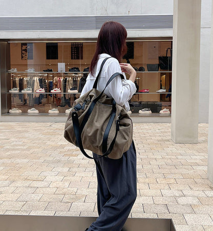 Vintage-style tote bag for relaxed weekend outings