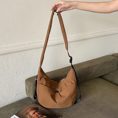Lightweight everyday purse for coffee runs and city walks