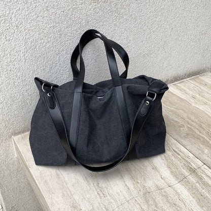 Roomy shopper tote for relaxed travel days