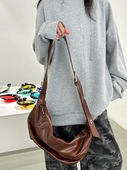 Sling crossbody bag for sightseeing and travel
