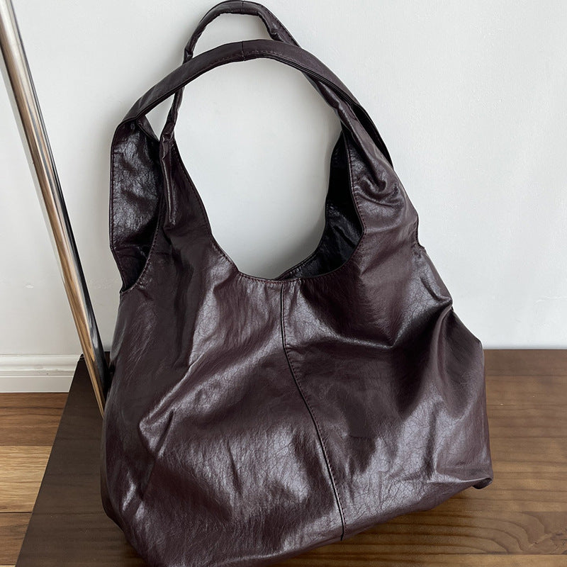 Tote bag suited to shopping and short outings