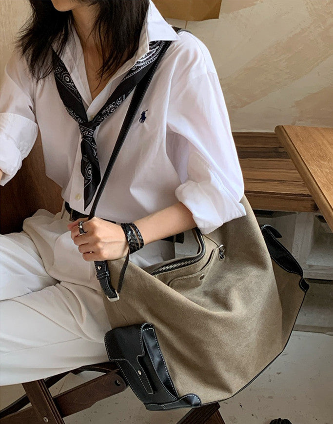Large shoulder bag with room for daily essentials