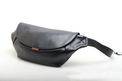 Retro Leather Hip Bag for Daily Use