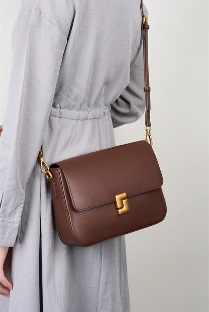 Sleek Square Shape Crossbody Bag for Urban Commuters