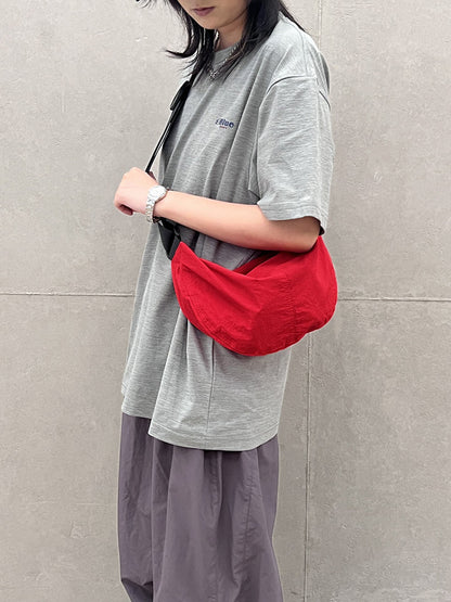 Compact chest bag for train and bus rides
