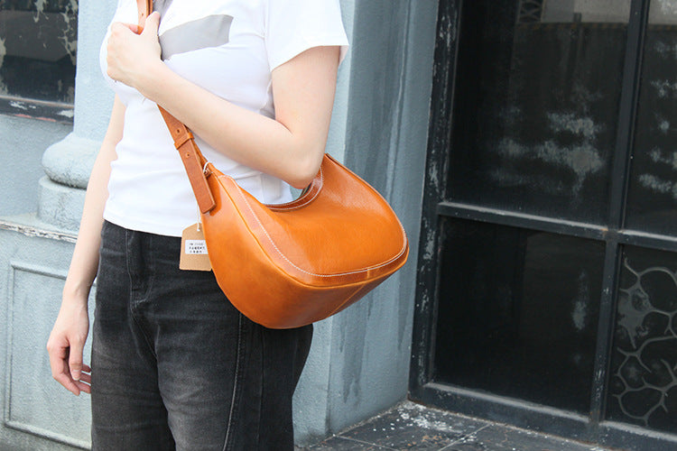 Artisan Retro Leather Crossbody Bag