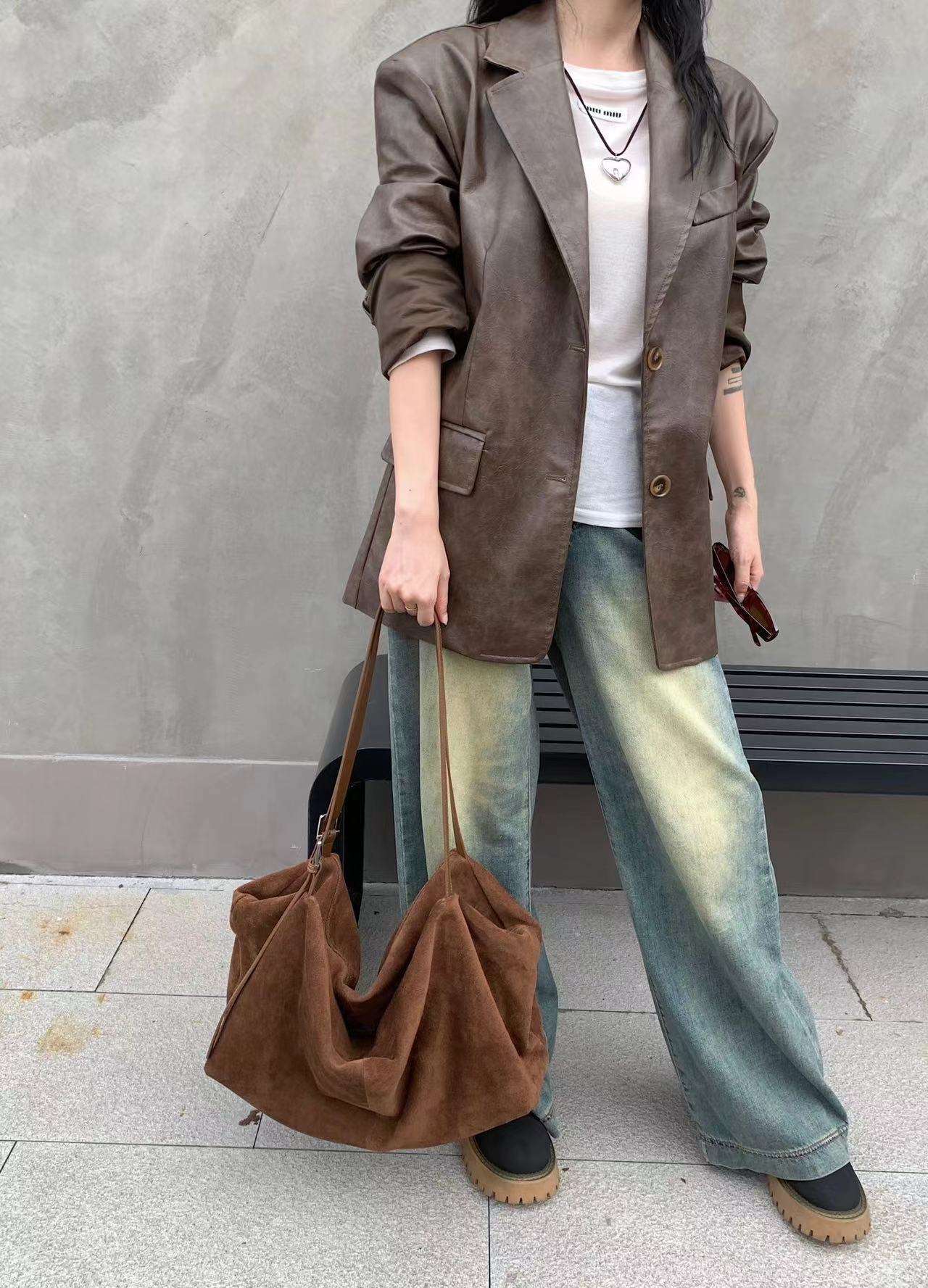 city-style slouchy leather handbag