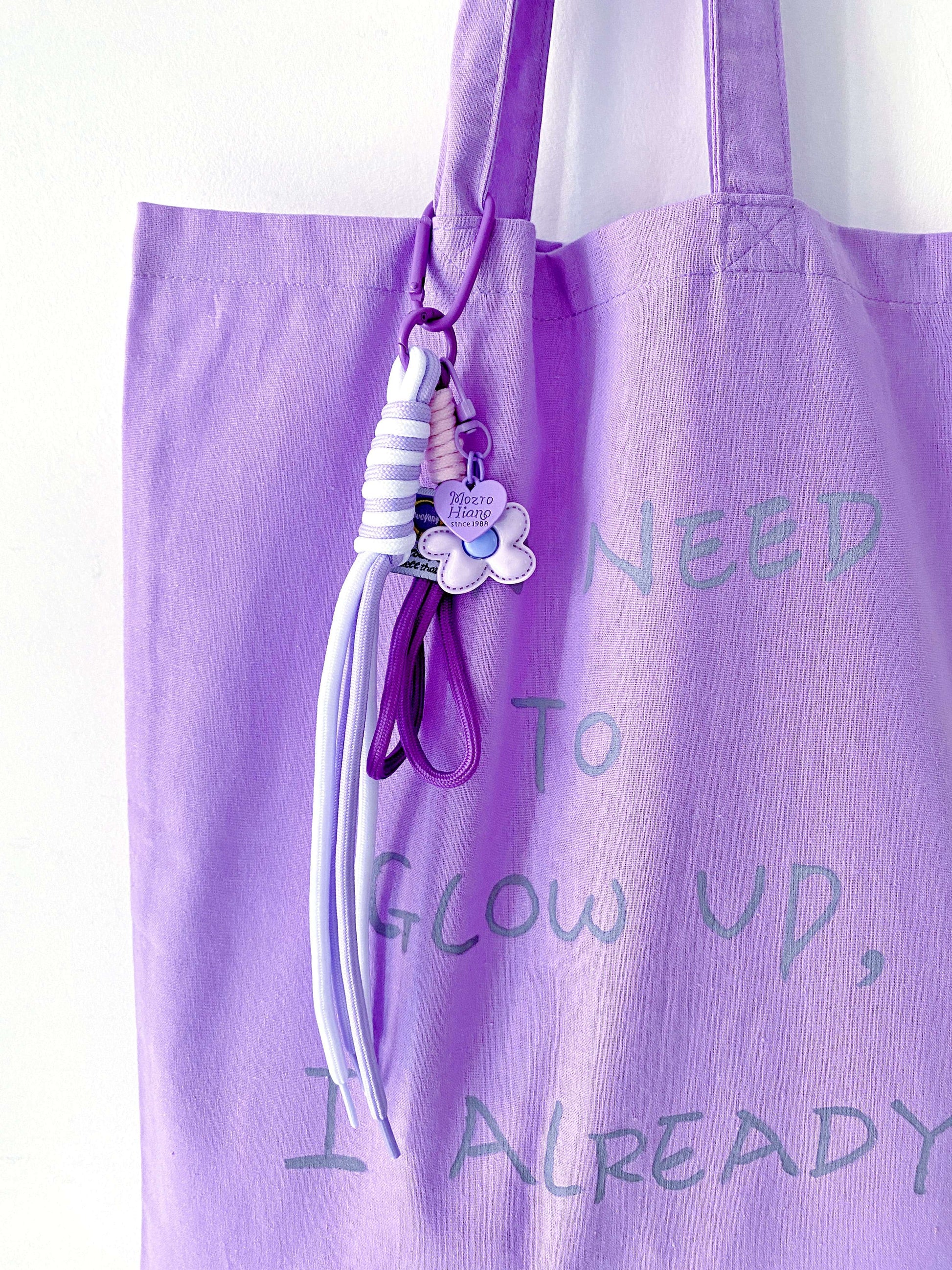 simple cotton tote used for carrying small market finds
