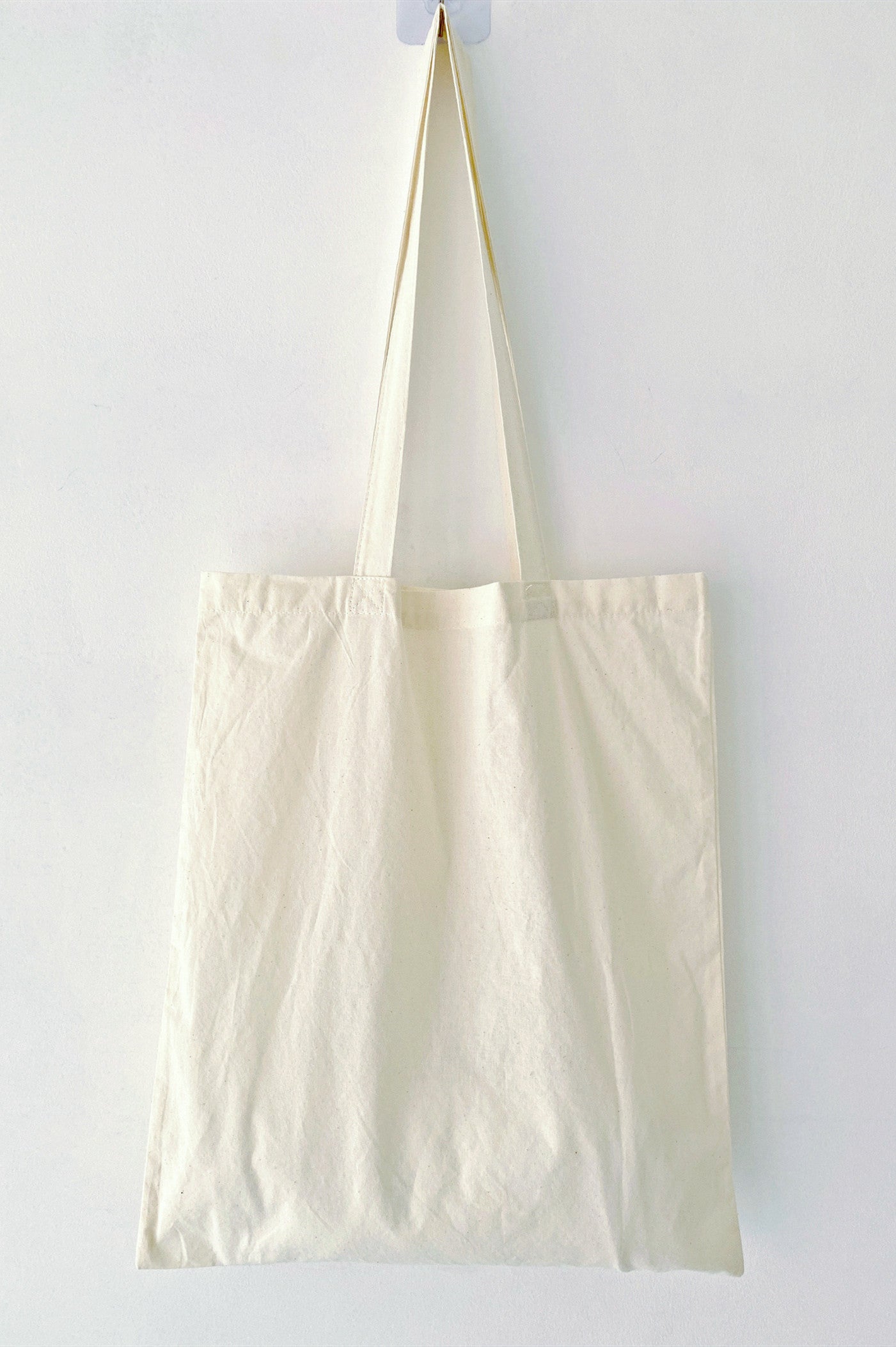 Stylish and relaxing style cotton bag for casual outings.