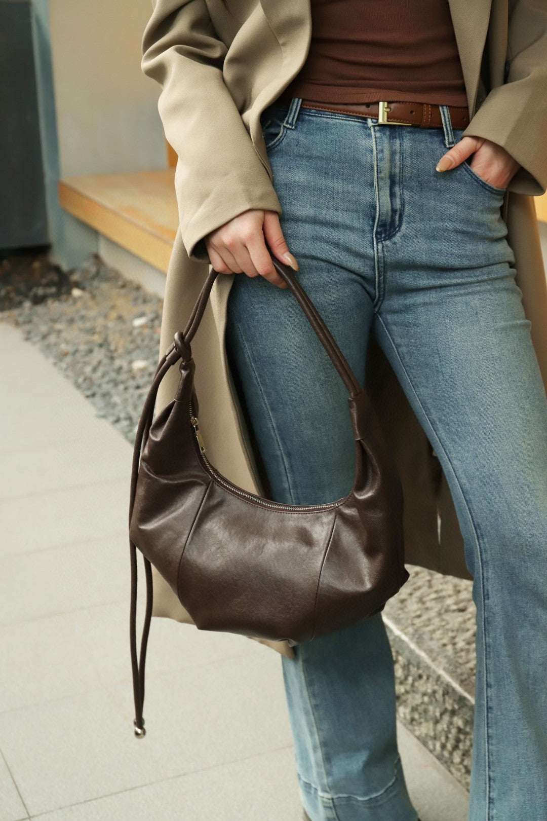 structured moon-shaped purse in soft finish