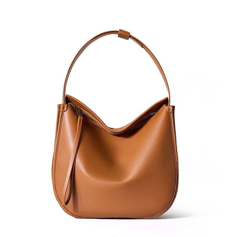 Fashionista's Leather Handbag Choices