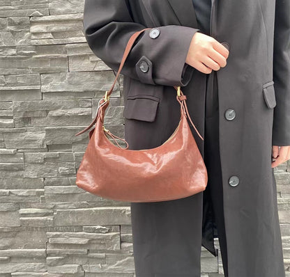 Handcrafted Retro Leather Shoulder Bag for Women