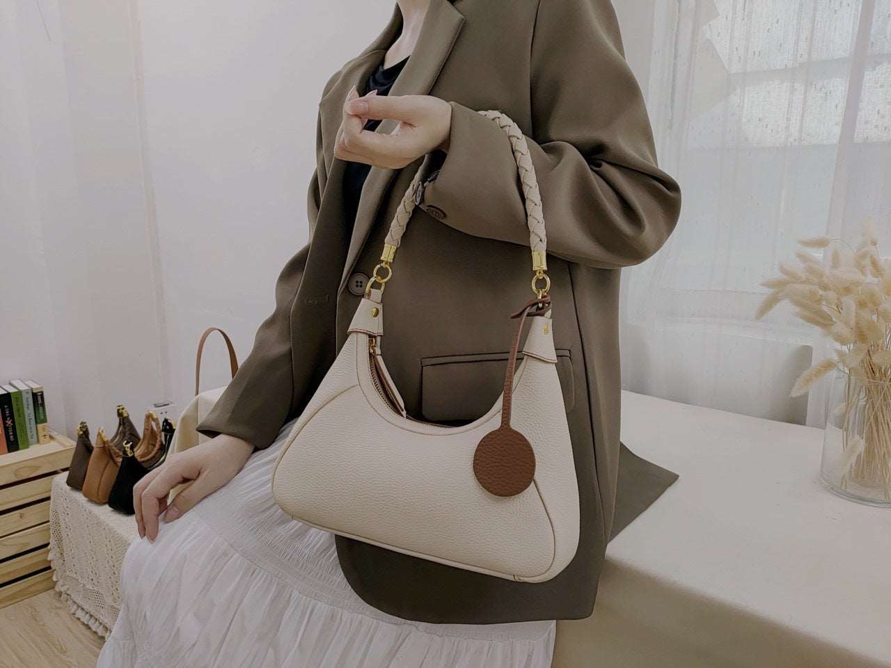 Exquisite Leather Women's Classic Handbag Designer Crossbody Purse Woyaza