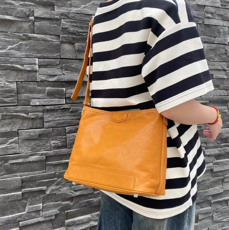 Classic Leather Shoulder Bag