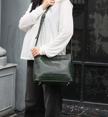 Classic Retro Style Shoulder Bag for Women  