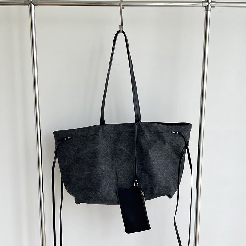 Roomy tote bag for travel days and casual plans