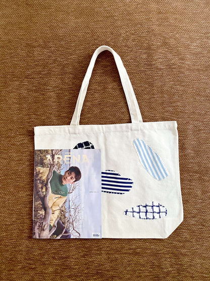 simple canvas carryall with subtle handmade details for daily routines
