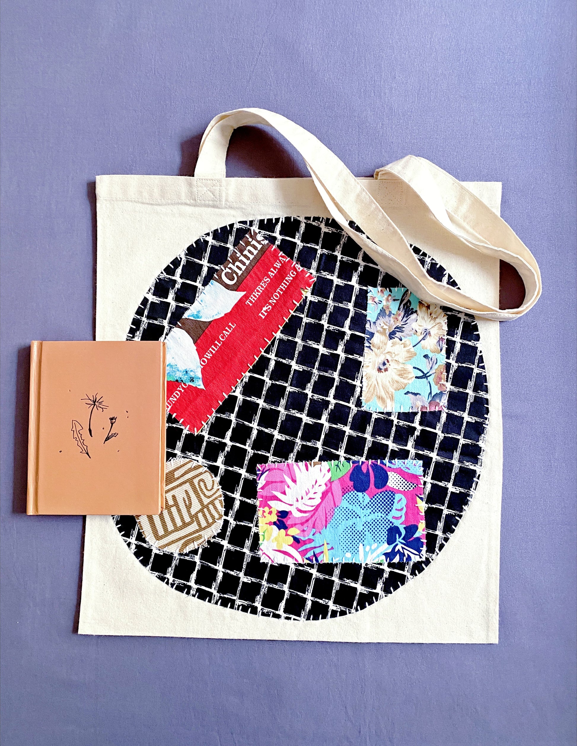 Versatile canvas bag for travel, work, and everyday errands, focusing on longevity.