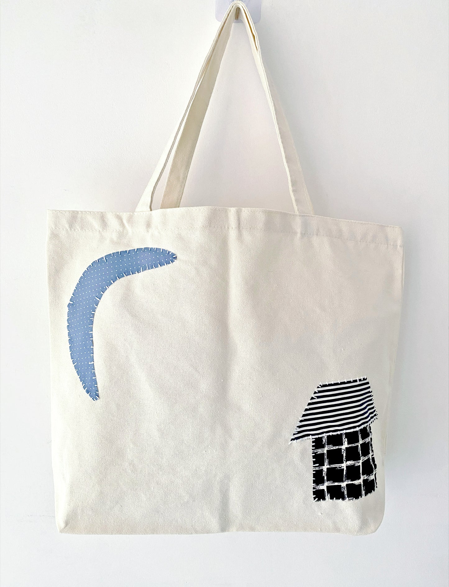 Fabric carry bag designed for everyday routines and flexible use