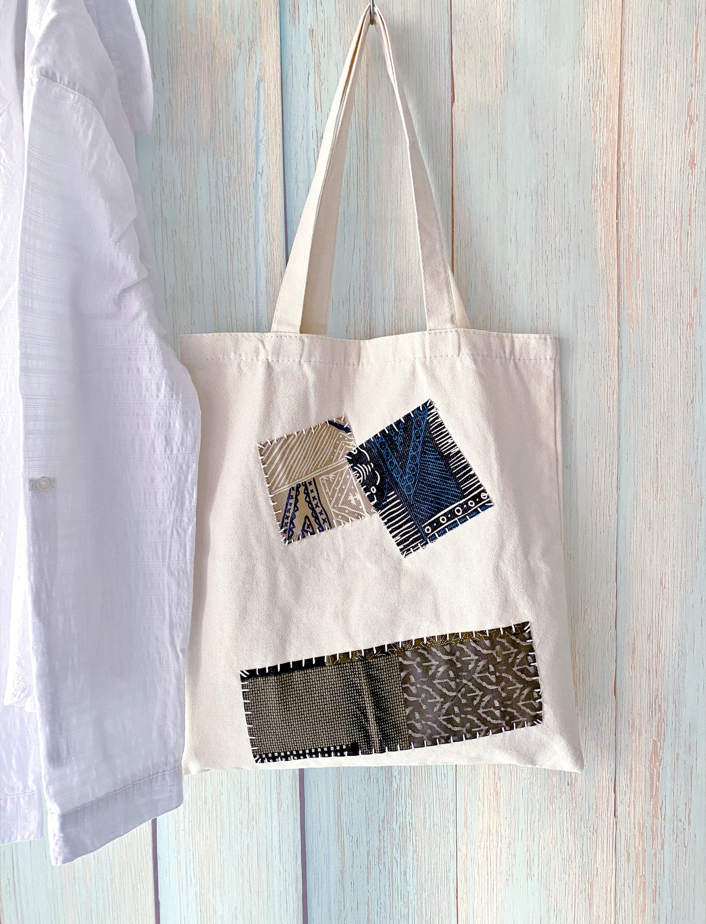 Unique canvas tote chosen as meaningful gift for slow living lifestyle supporter