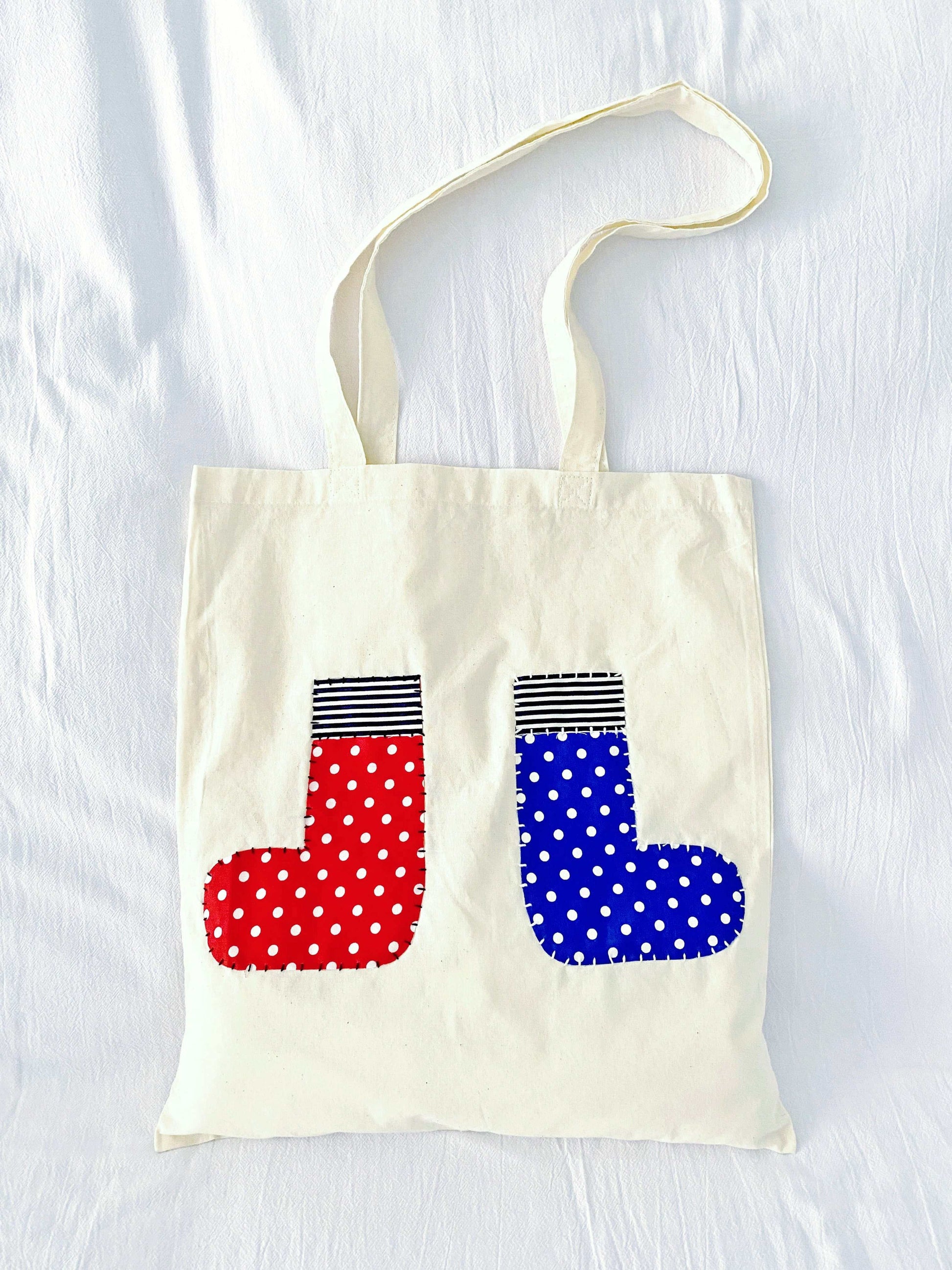 Ultra-thin cotton bag, excellent graduation gift for conscious thinkers.