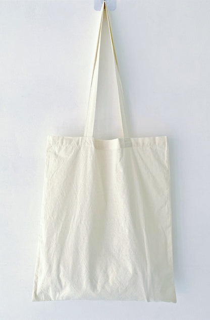Simple elegance: A textile bag for unique and personalized gift-giving.