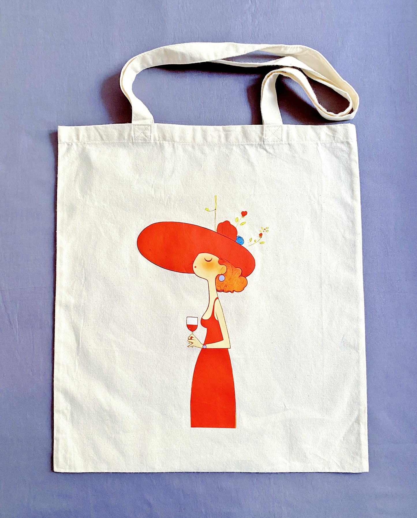 Cotton tote bag worn comfortably on the shoulder during a long day out