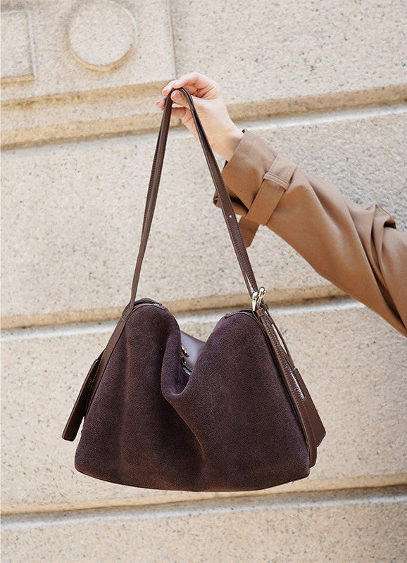 stylish everyday leather shoulder bag