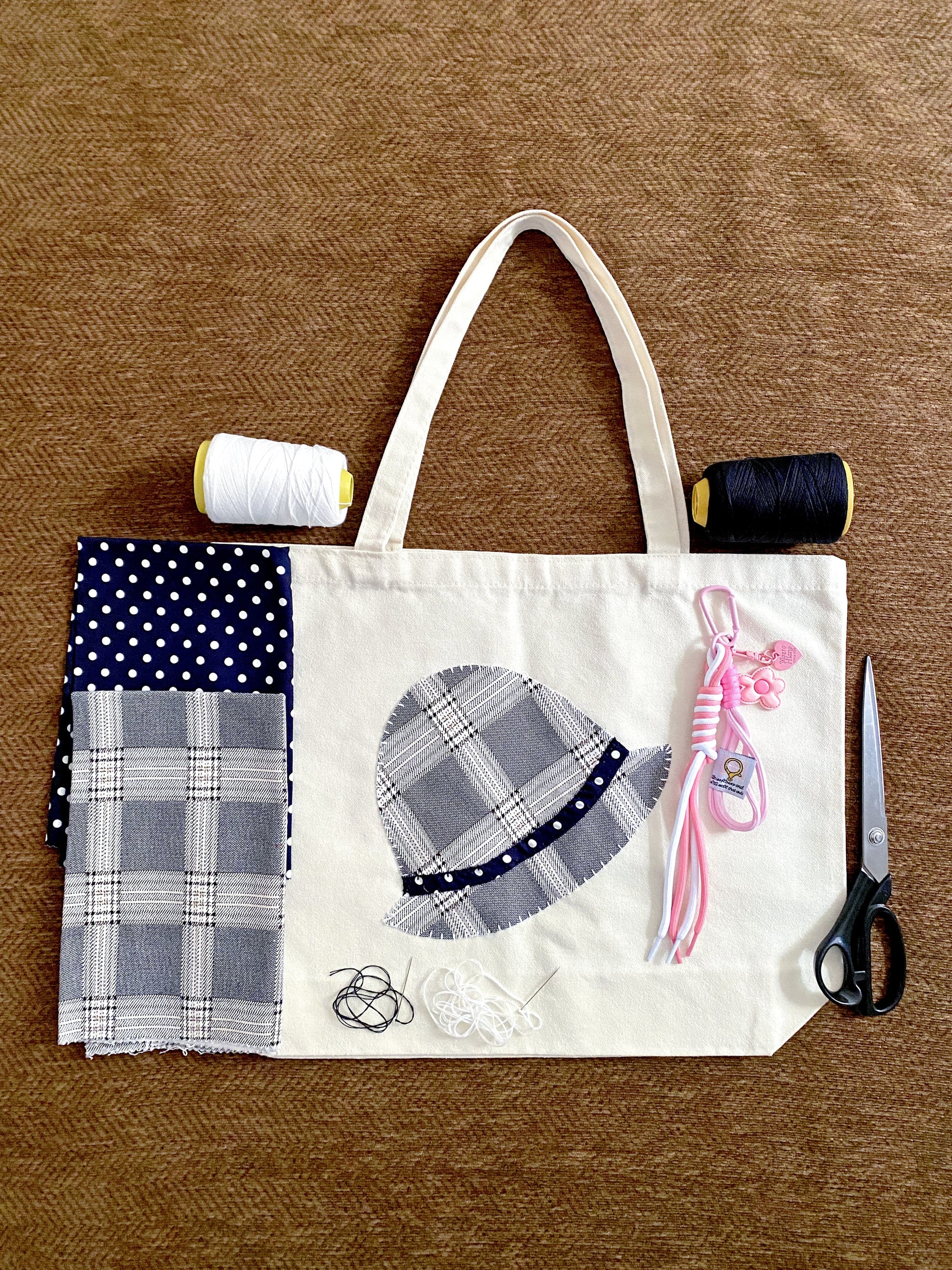 soft structured tote bag for carrying books, groceries and essentials