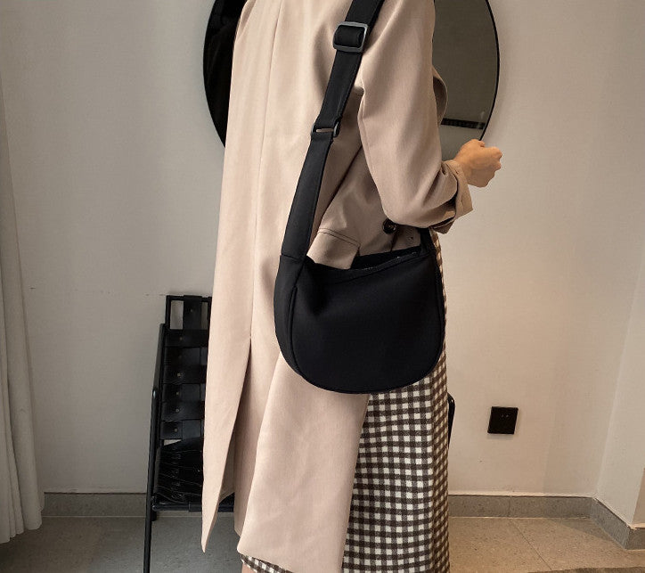 Women's mini crossbody bag for hands-free shopping