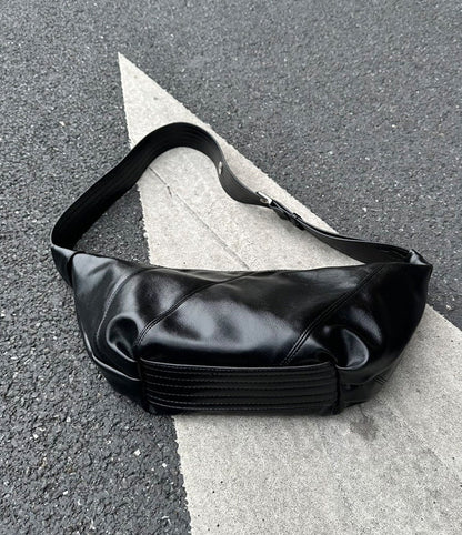 Casual sling bag for light daily carrying