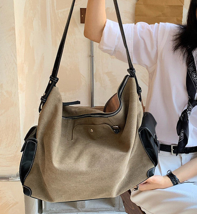 Canvas carryall suited to shopping and market visits