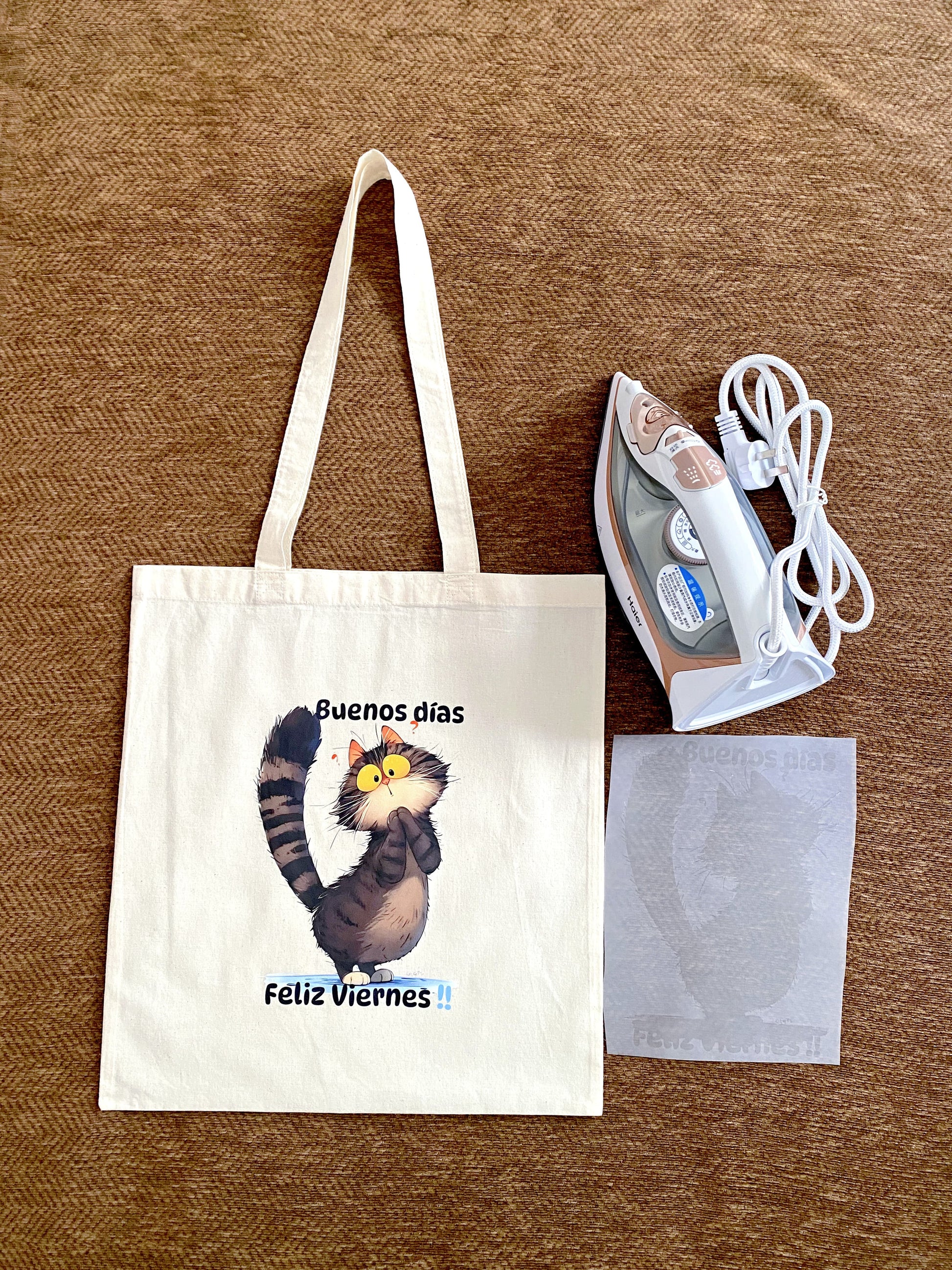 Lightweight eco cotton shoulder tote with original cat print for everyday relaxed living