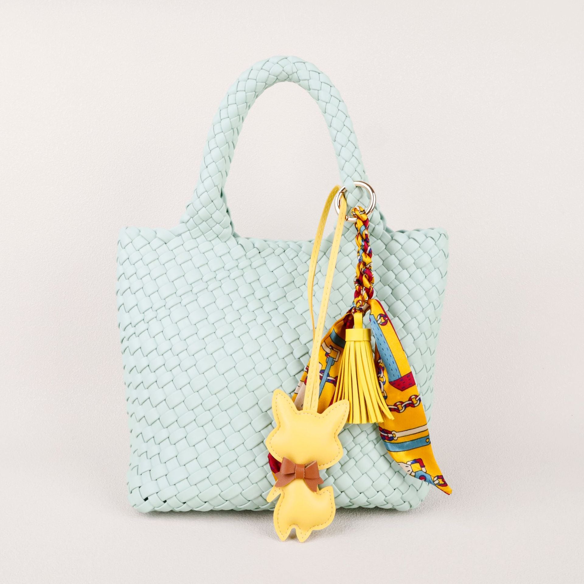 Fox bag decoration clipped onto a casual canvas tote