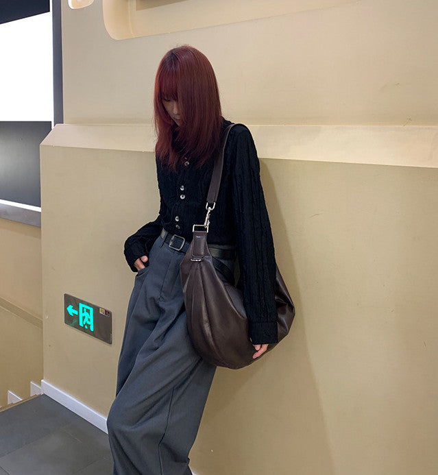 Roomy crescent handbag for casual city outings