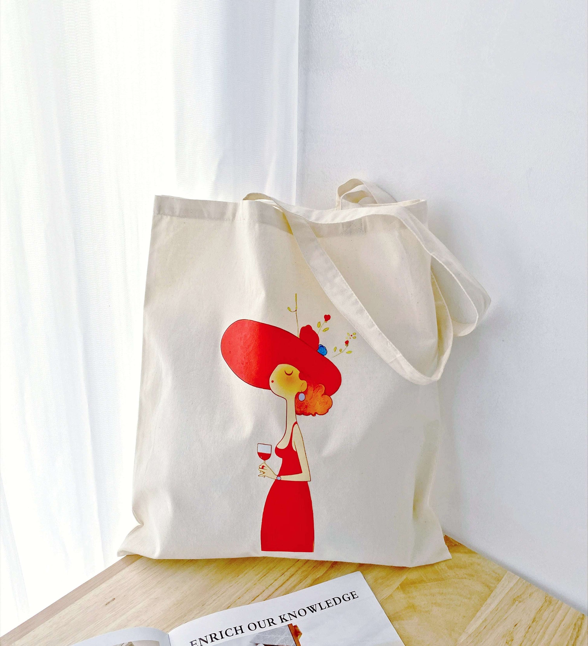 Cotton tote bag with durable fabric and artistic print design