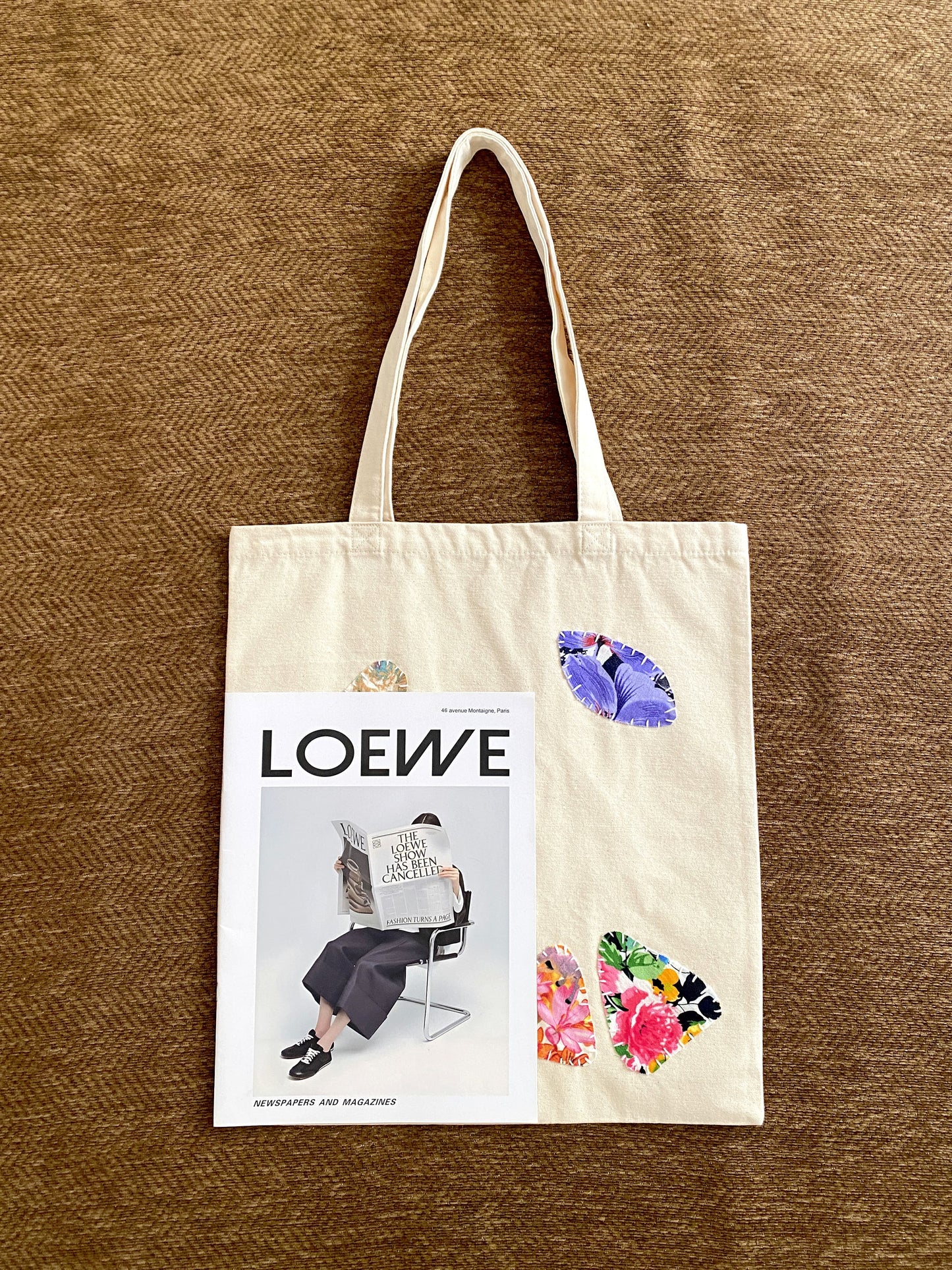 Everyday canvas tote with handmade patchwork decoration for casual outings