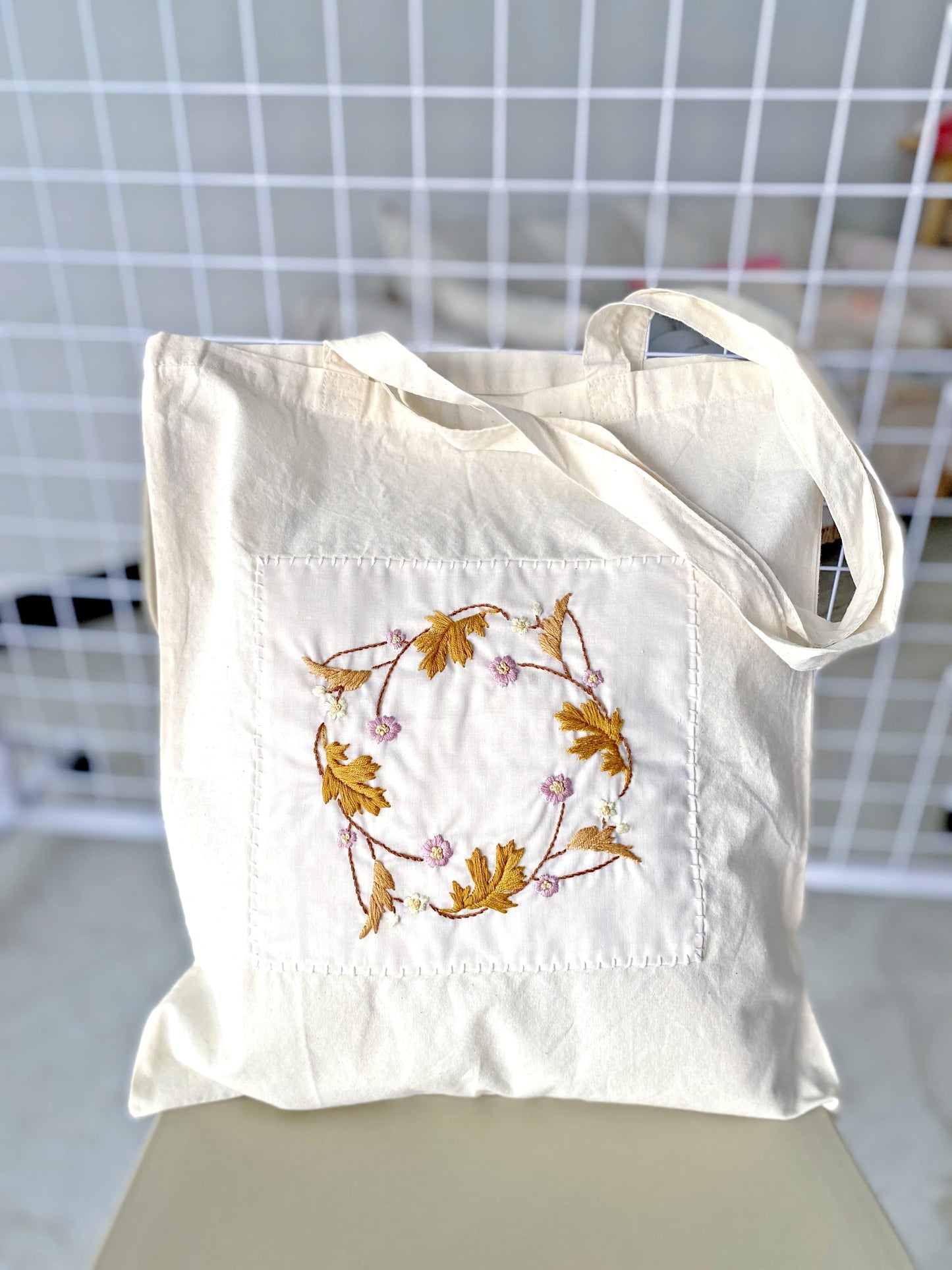 European consumers searching for sustainable, comfortable DIY accessory canvas.